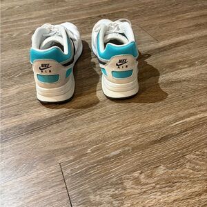 Mens Nike Sneakers White and Teal